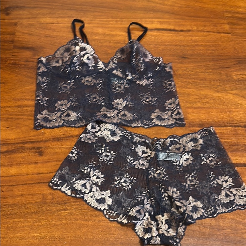 NWOT/Lace Blue and Pink Floral Bra & Panty Set
